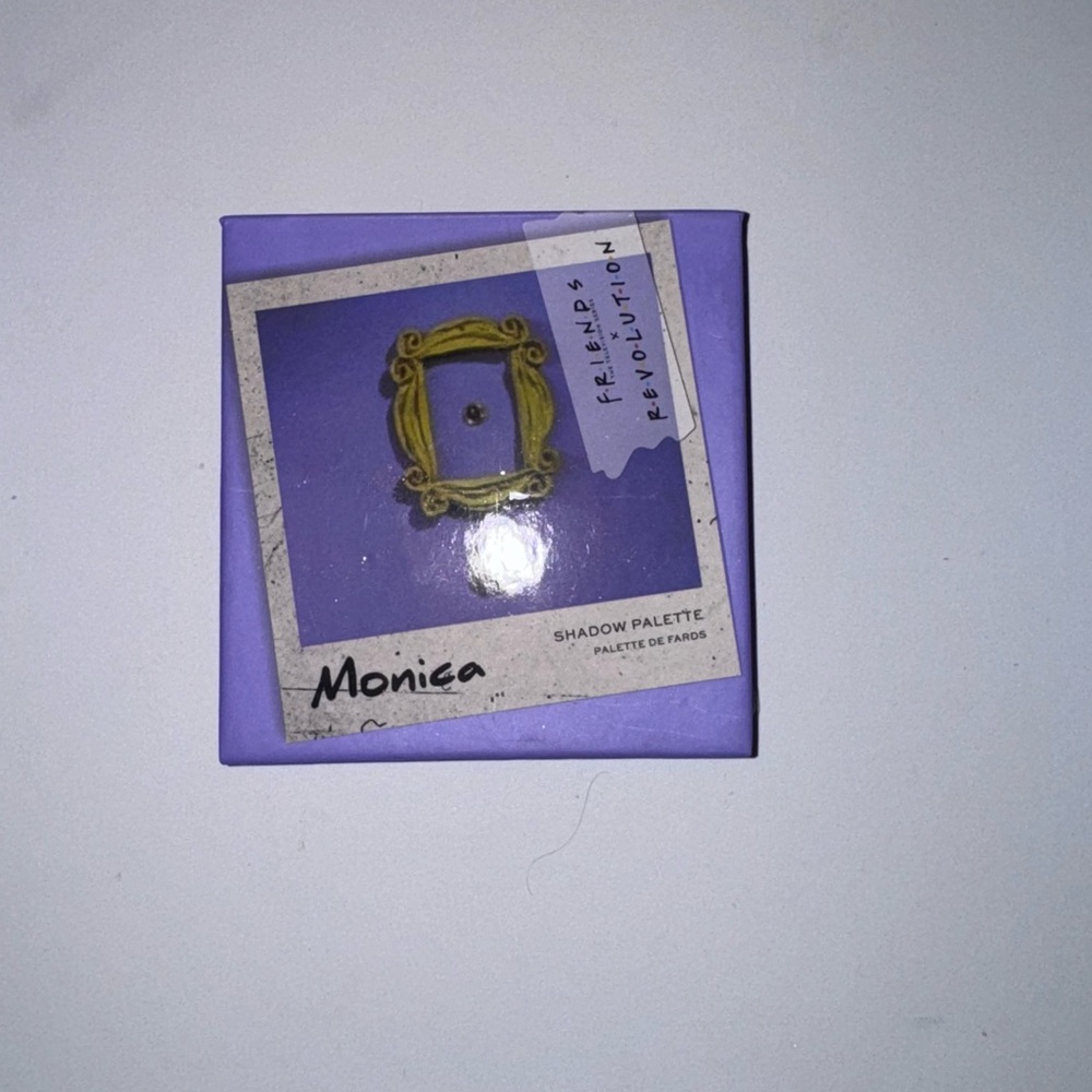 Friends Revolution-Limited Edition Monica Eyeshadow Palette